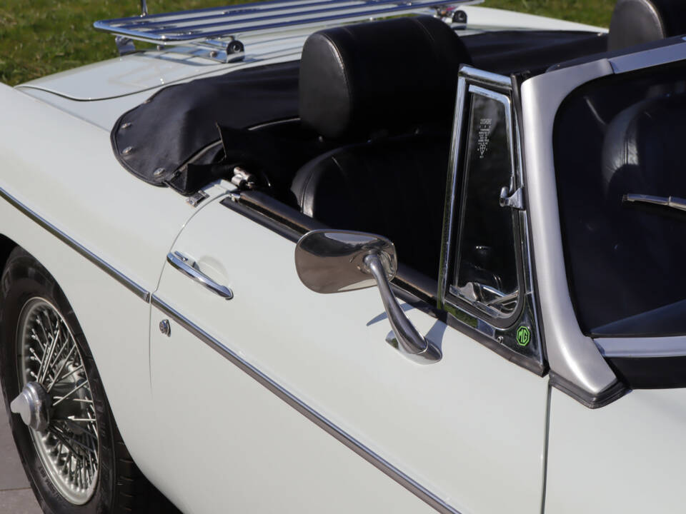 Bild 36/50 von MG MGB (1972)