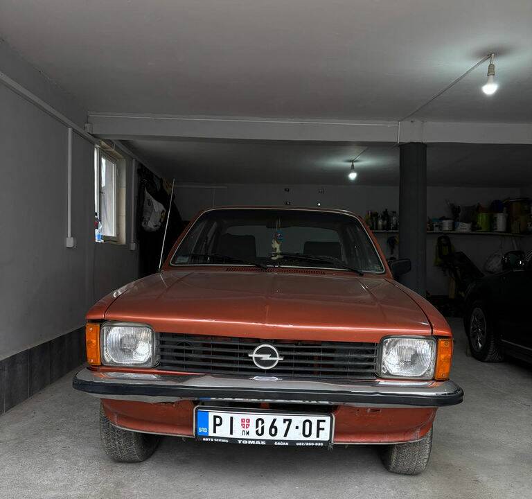 Bild 5/8 von Opel Kadett 1,2 (1979)