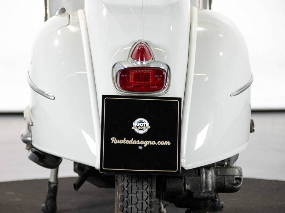 Immagine 15/50 di Piaggio Vespa 125 (1959)