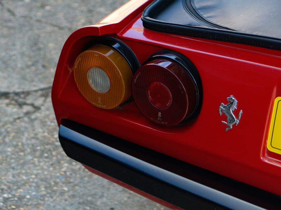 Image 25/29 of Ferrari 308 GTB (1979)