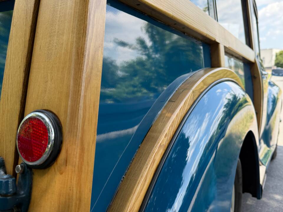 Immagine 18/22 di Morris Minor 1000 Traveller (1970)