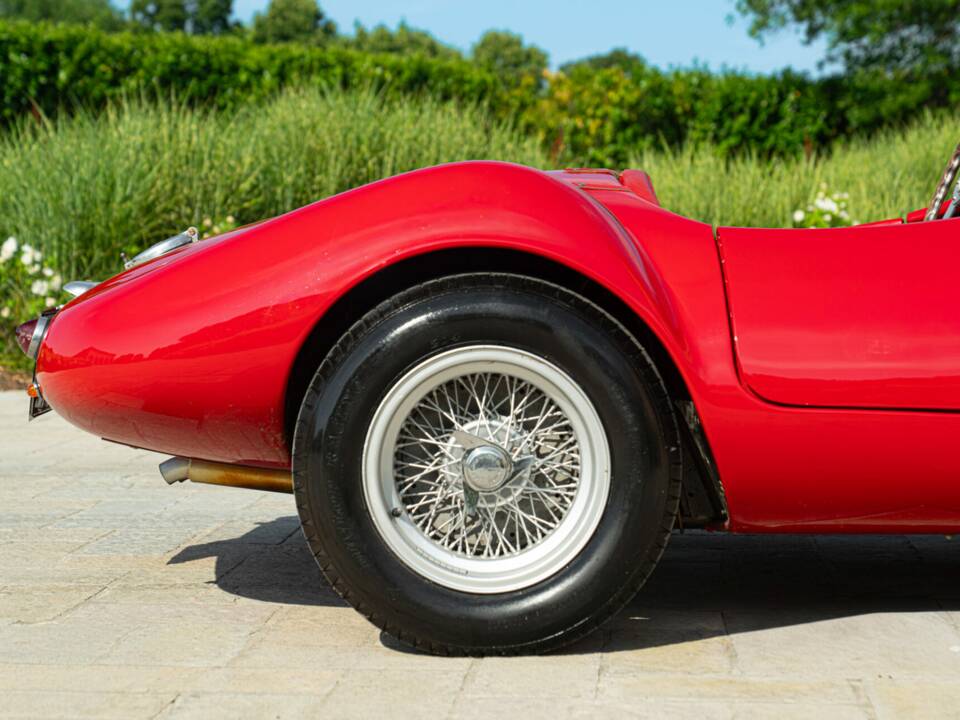Bild 31/50 von Alfa Romeo 2600 Spider (1964)