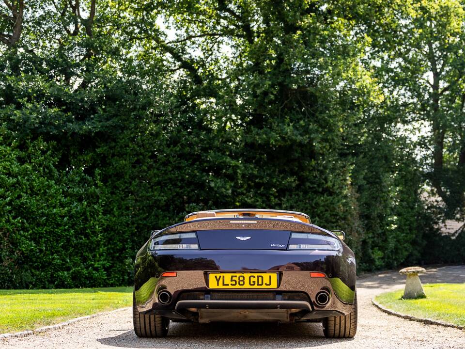 Bild 17/50 von Aston Martin V8 Vantage Roadster (2008)