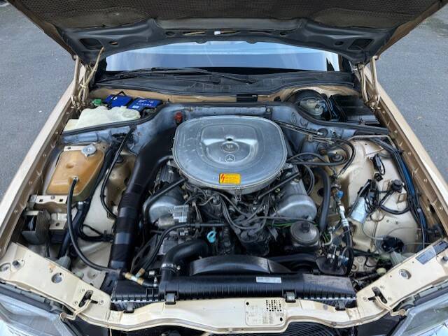 Image 19/22 of Mercedes-Benz 500 SEC (1984)