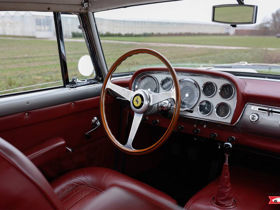 Image 12/23 de Ferrari 250 GT Pininfarina Coupe (1960)