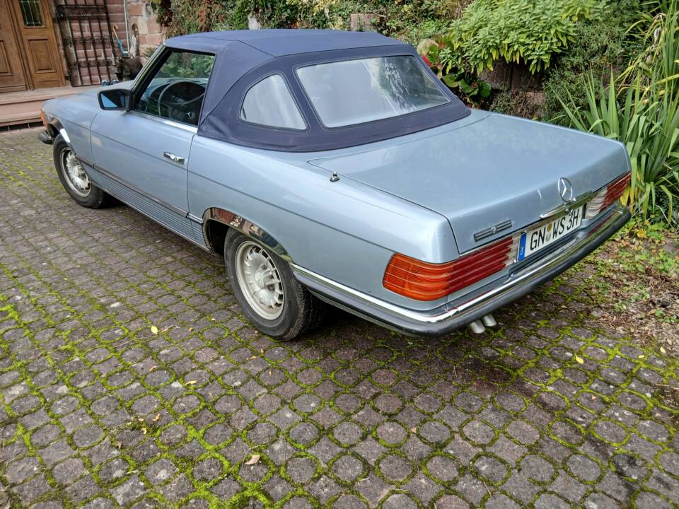 Immagine 2/5 di Mercedes-Benz 280 SL (1981)
