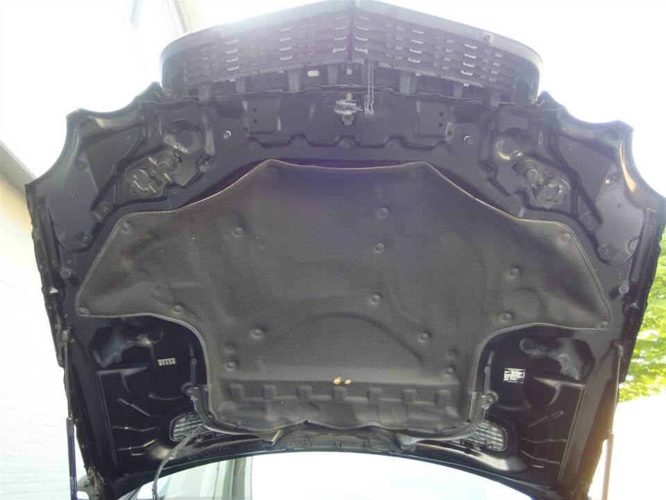 Image 78/98 of Mercedes-Benz E 63 AMG T (2008)