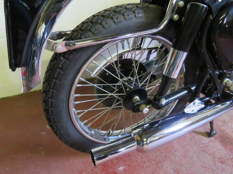 Image 38/48 of BSA DBD 34 Gold Star (1959)