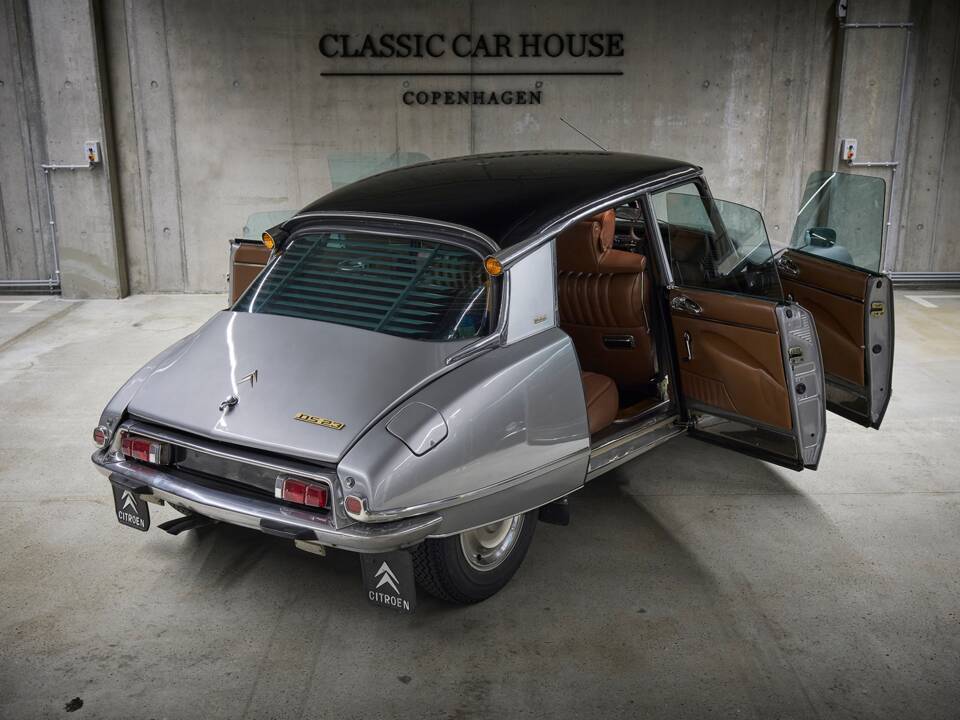 Image 6/92 of Citroën DS 23 Pallas (1975)