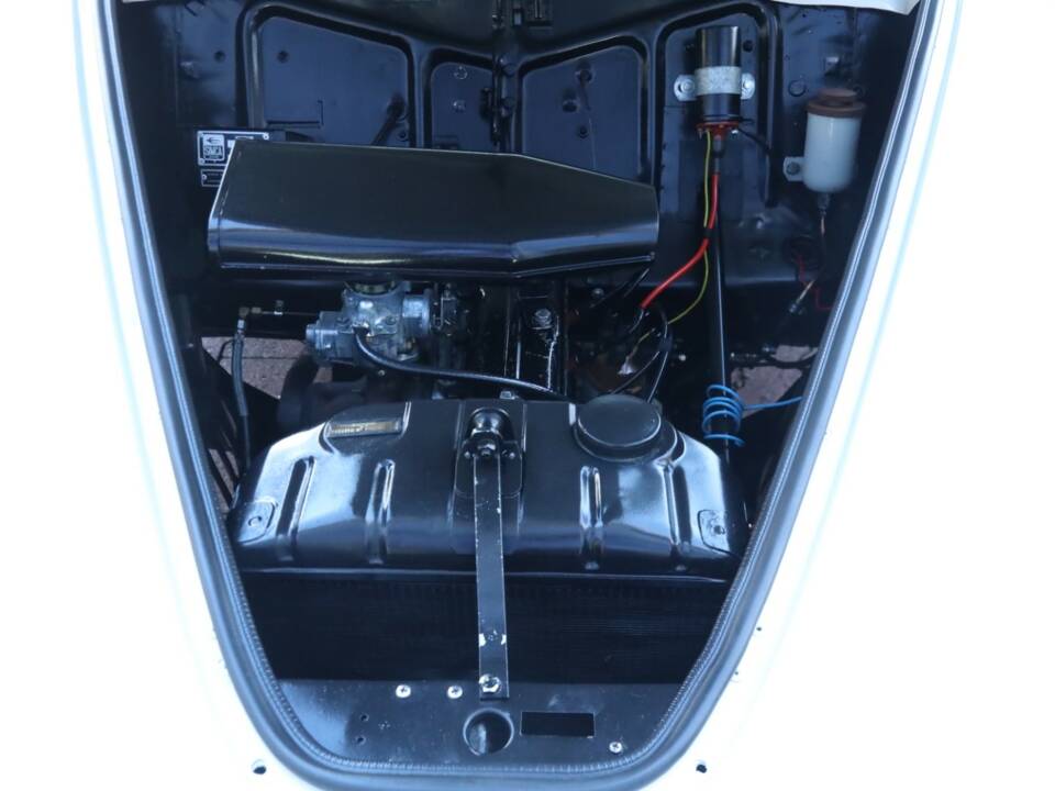 Image 13/50 of SIMCA 8 Sport (1950)