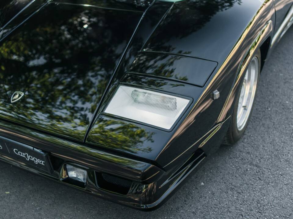 Imagen 23/51 de Lamborghini Countach 25th Anniversary (1990)