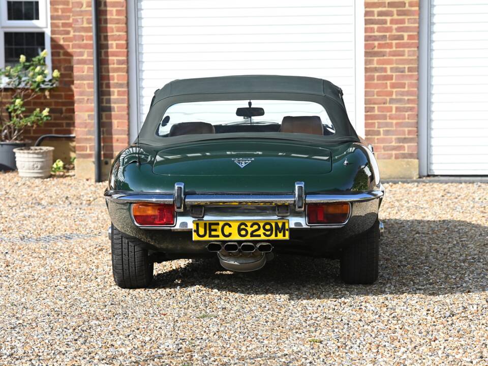 Image 13/26 de Jaguar Type E V12 (1973)
