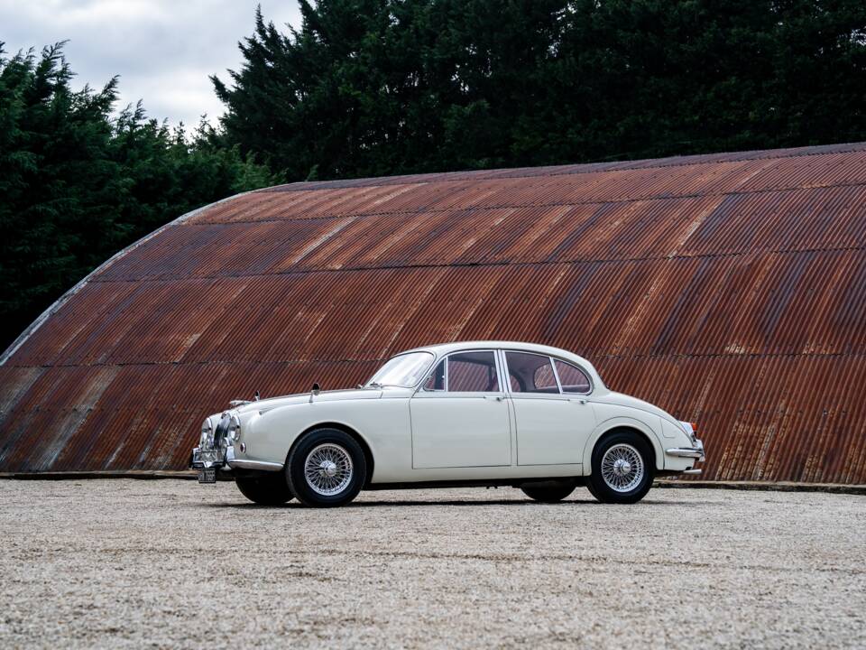 Bild 51/51 von Jaguar 240 (1968)