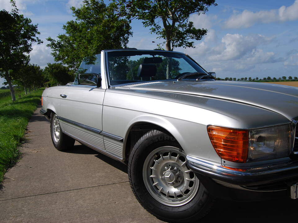 Bild 14/96 von Mercedes-Benz 280 SL (1982)