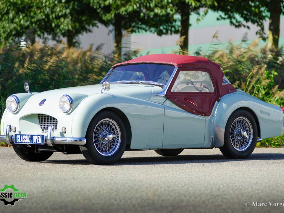 Image 31/45 of Triumph TR 2 (1954)