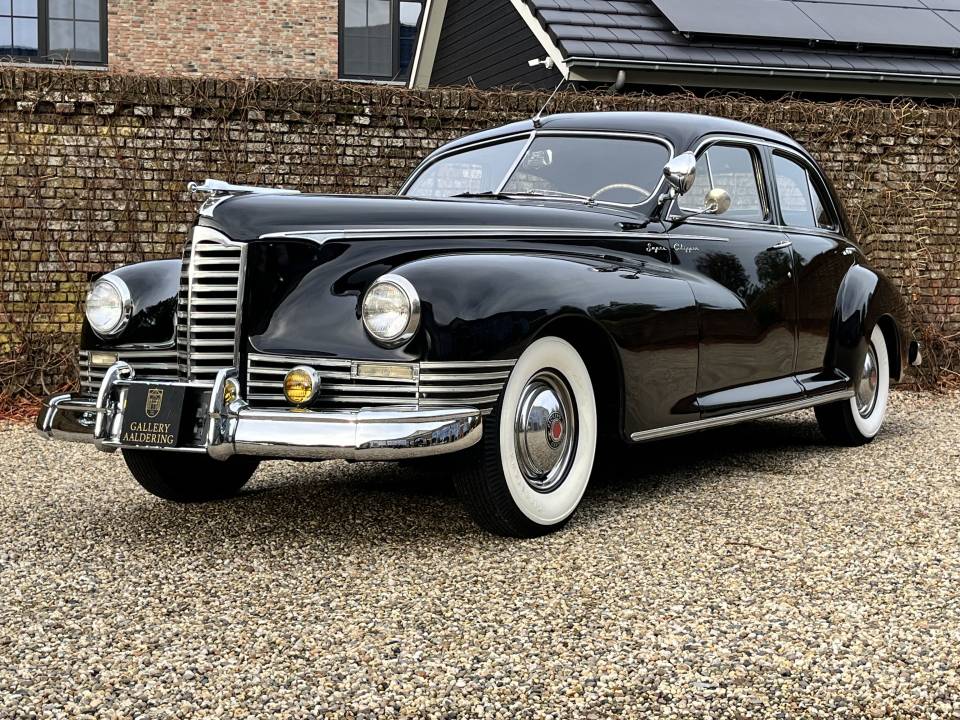 Image 38/50 of Packard Super Eight (1947)