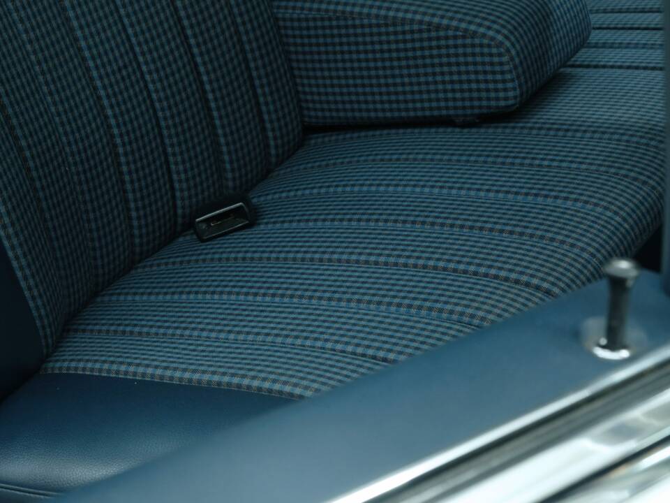 Image 35/50 de Mercedes-Benz 280 SEL (1978)