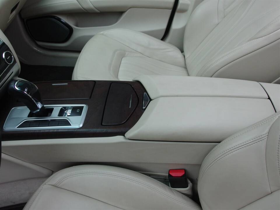 Image 37/90 of Maserati Quattroporte GTS (2013)