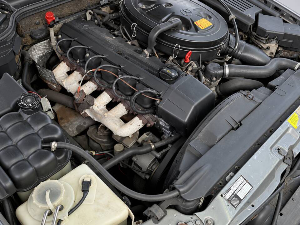 Image 15/18 de Mercedes-Benz 300 SL (1993)