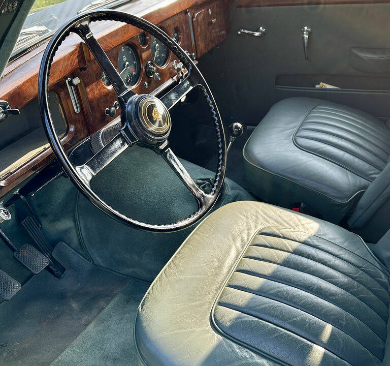 Imagen 5/8 de Jaguar Mk II 2.4 (1959)