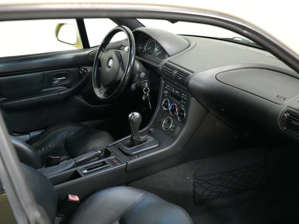 Bild 28/36 von BMW Z3 Coupé 3.0 (2002)