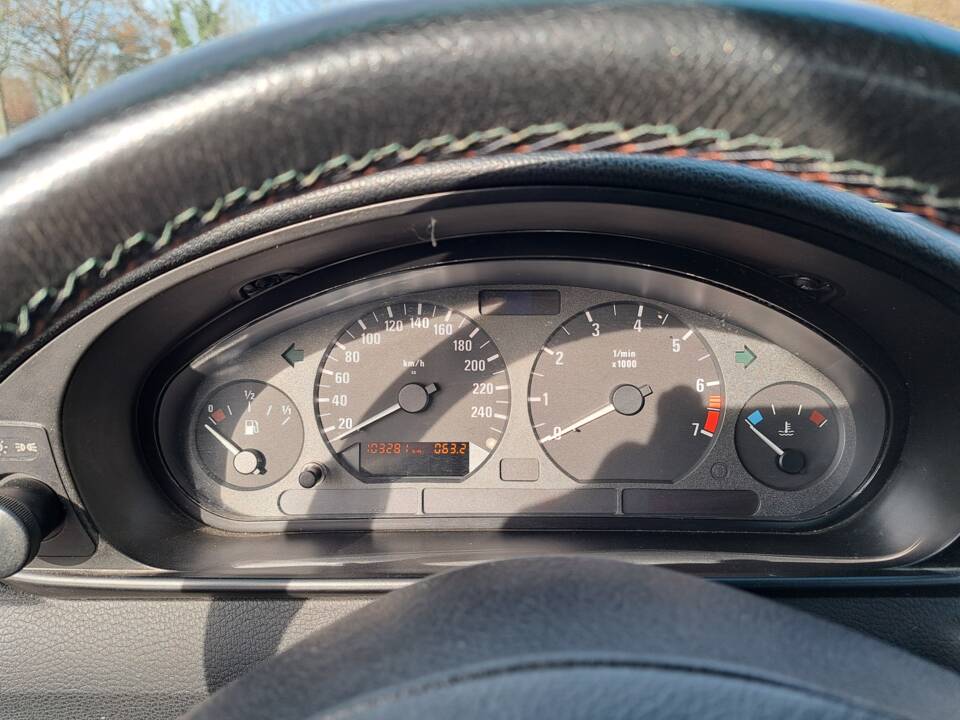 Imagen 7/14 de BMW 318ti Compact (1998)