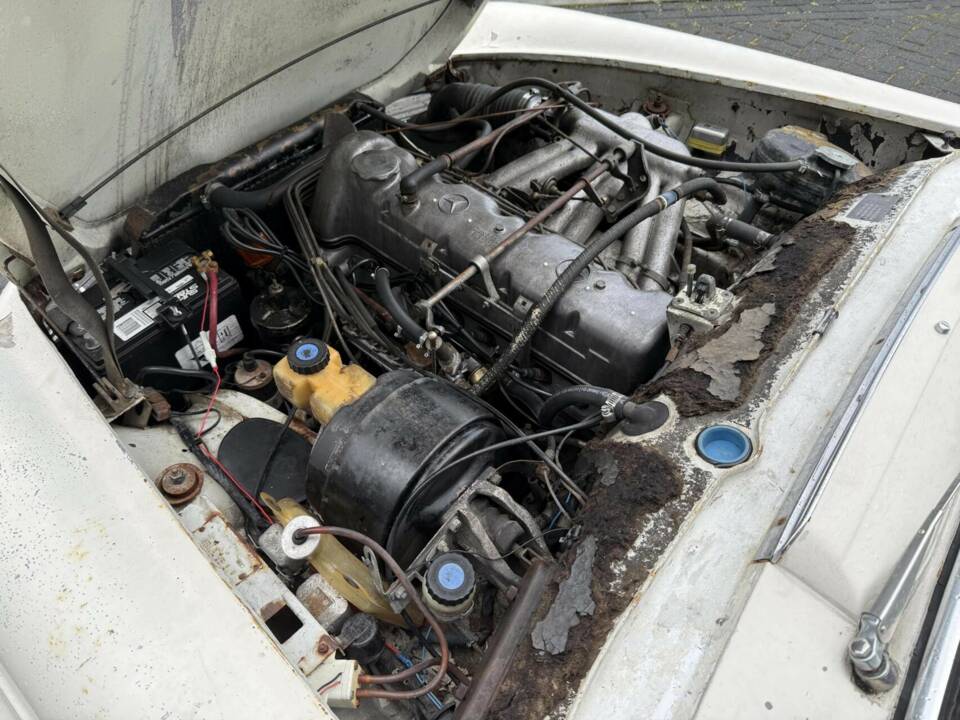 Bild 34/50 von Mercedes-Benz 230 SL (1966)
