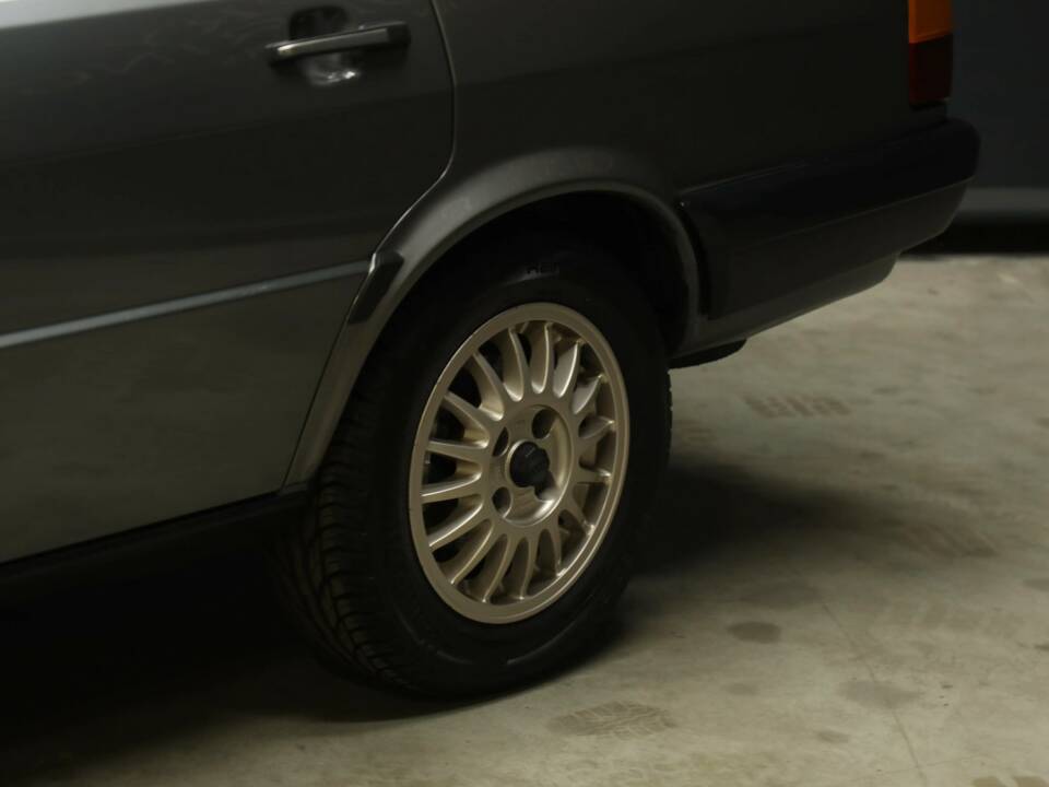 Image 24/50 of Audi 80 GTE quattro (1985)