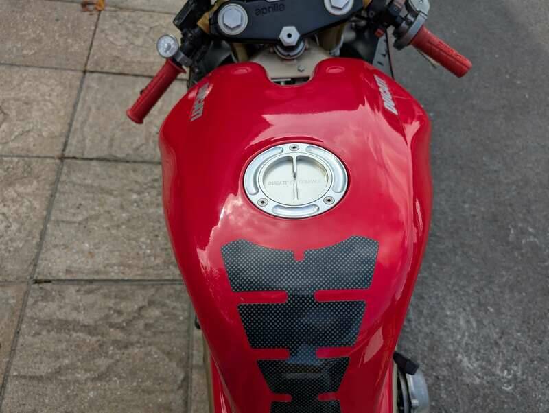 Image 13/30 of Ducati DUMMY (1998)