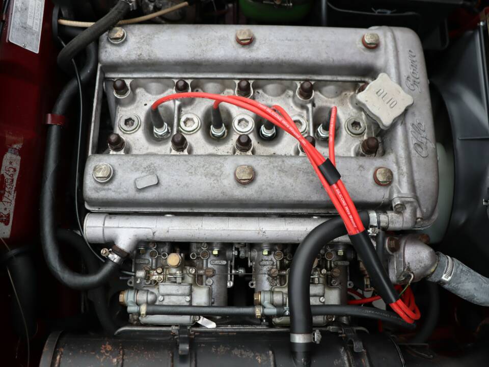 Image 39/50 of Alfa Romeo 1750 Berlina (1971)