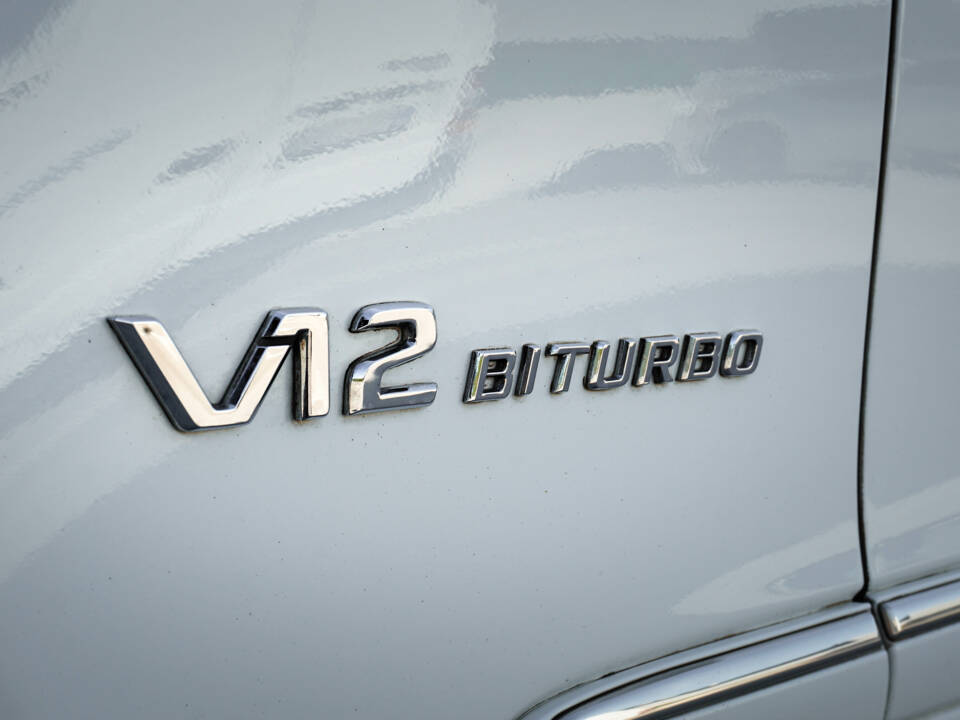 Image 23/51 of Mercedes-Benz S 65 AMG L (2004)