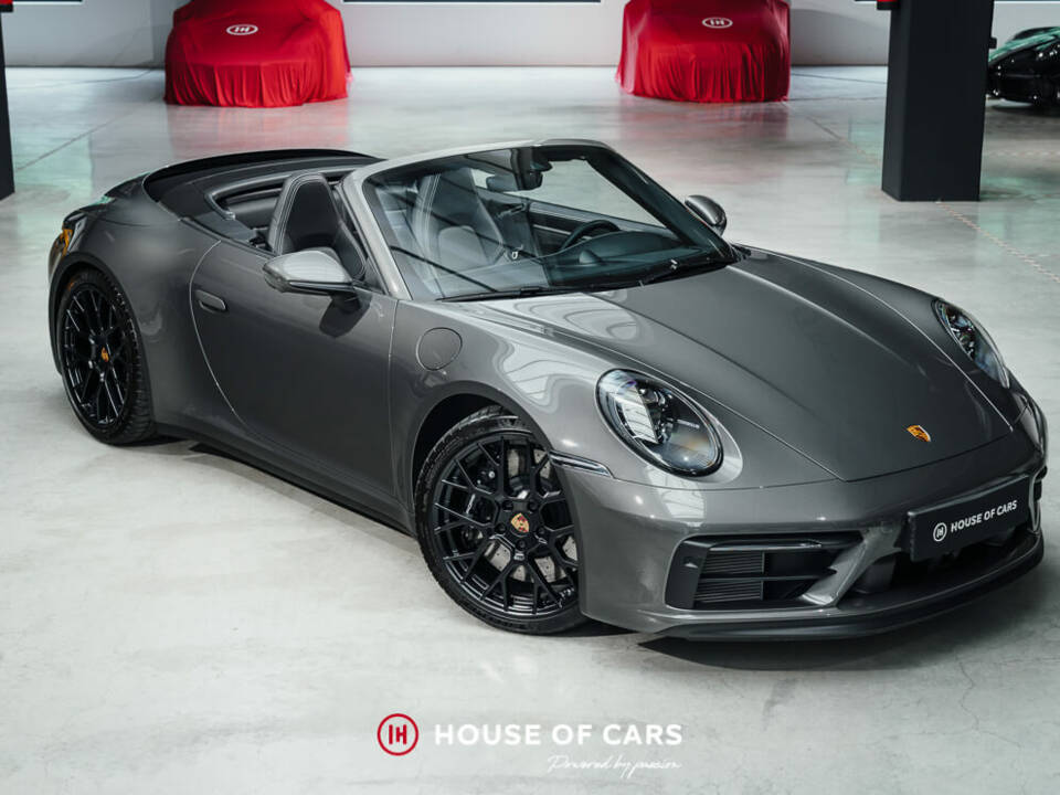 Image 4/25 of Porsche 911 Carrera 4 GTS (2023)