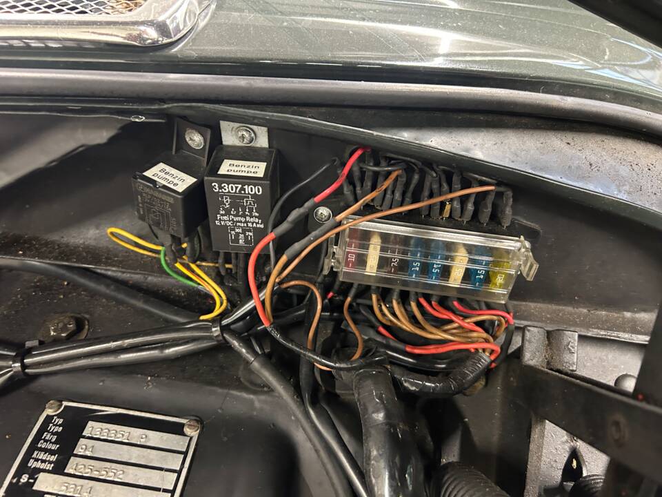 Bild 16/29 von Volvo P 131 (1968)