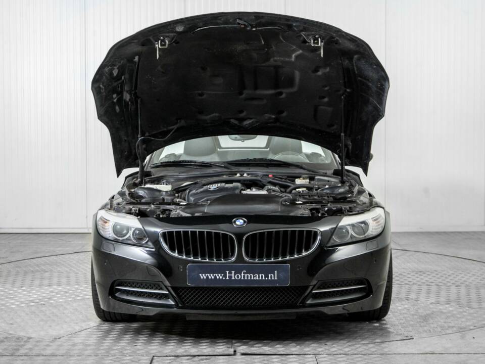 Image 44/50 of BMW Z4 sDrive23i (2011)