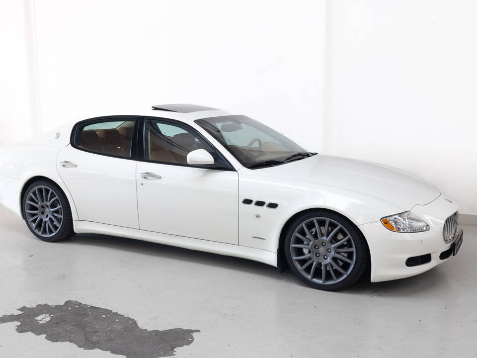 Image 38/39 de Maserati Quattroporte S 4.7 (2009)