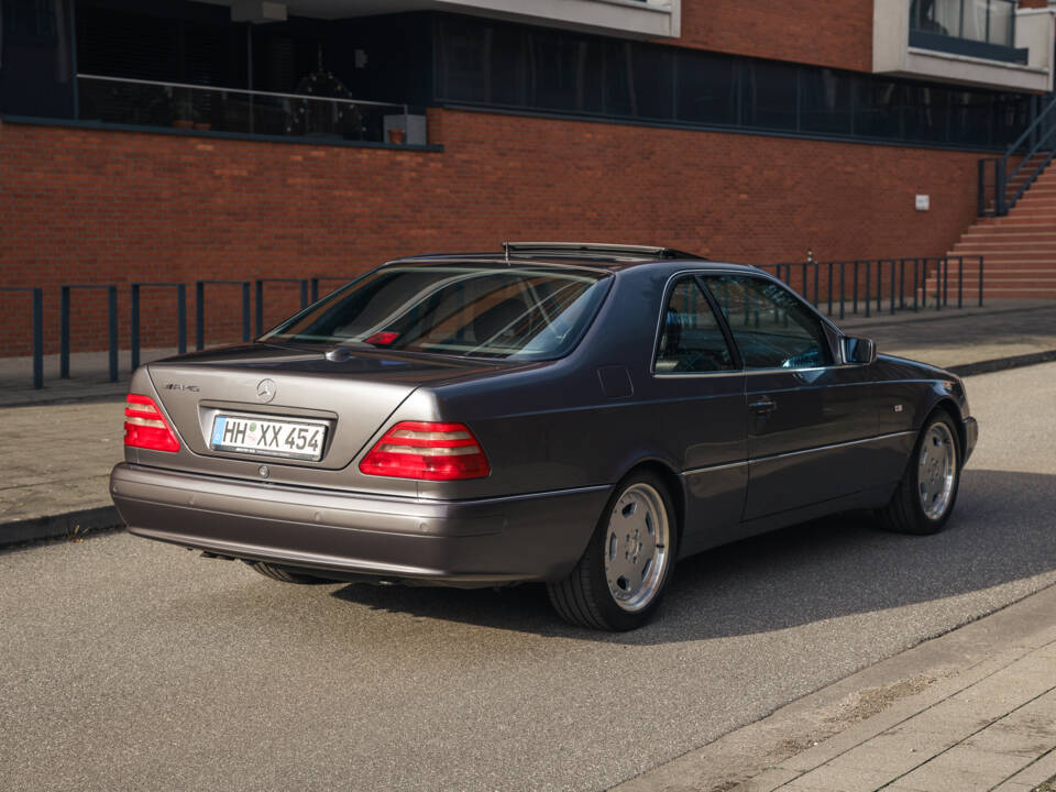 Image 13/27 of Mercedes-Benz CL 420 (1996)