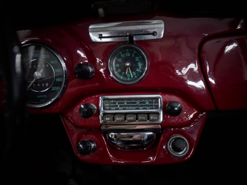 Image 64/97 de Porsche 356 C 1600 (1963)