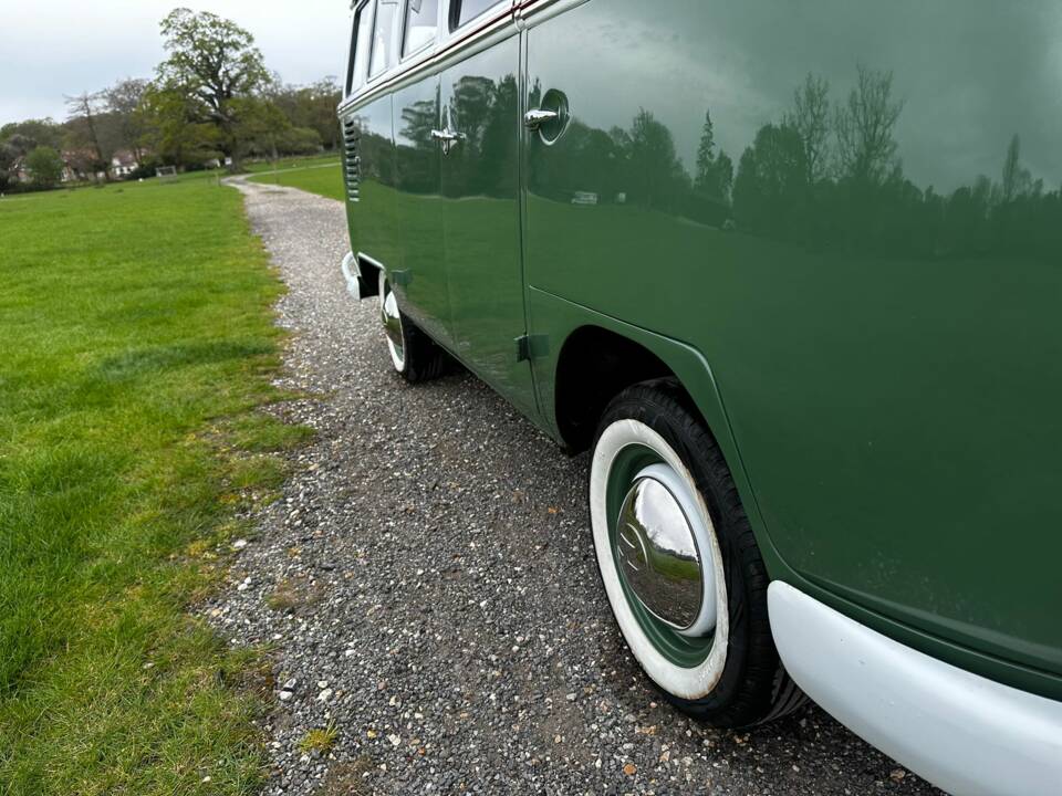 Image 20/60 of Volkswagen T2c Combi (1969)