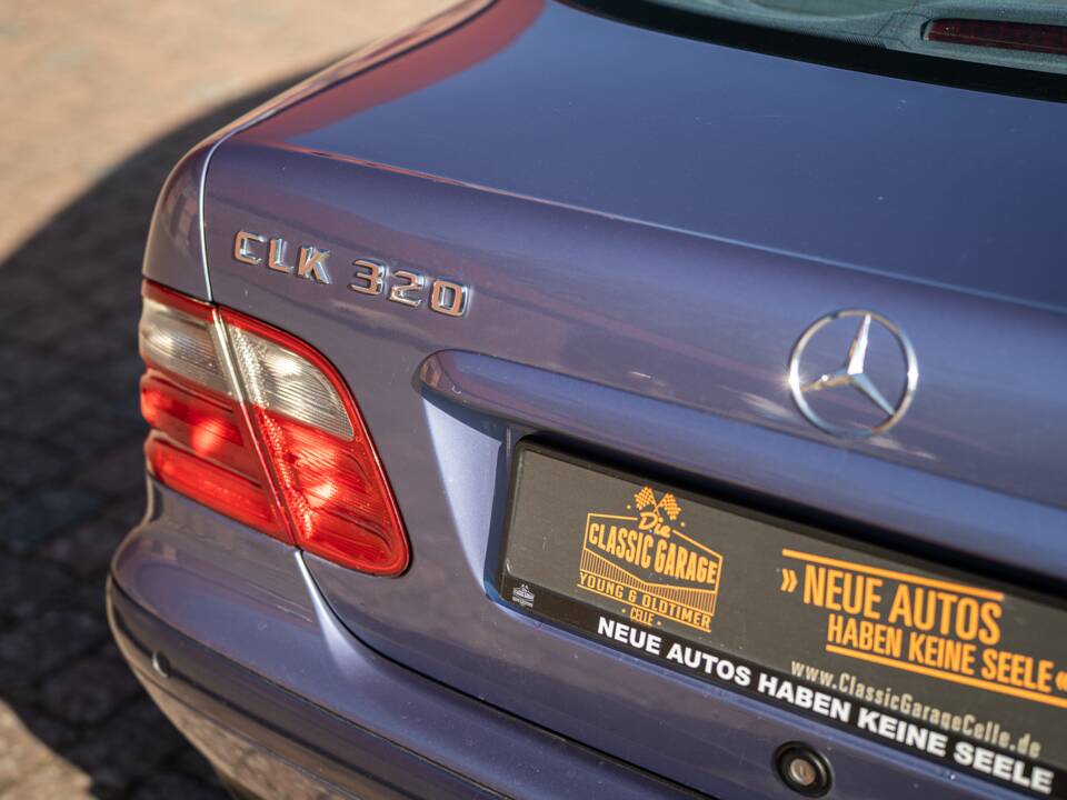 Bild 13/58 von Mercedes-Benz CLK 320 (1999)