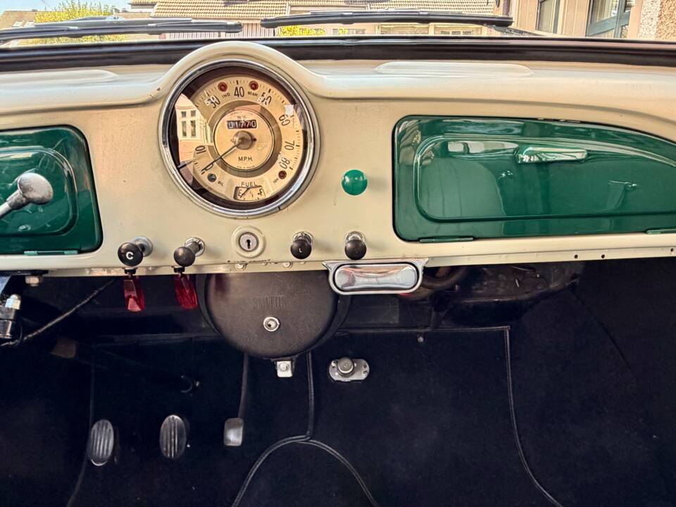 Bild 8/16 von Morris Minor 1000 (1957)