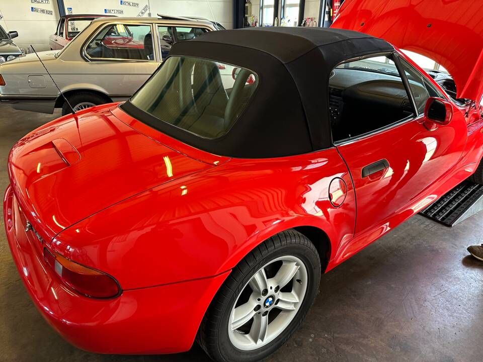 Image 2/8 of BMW Z3 2.2i (2001)