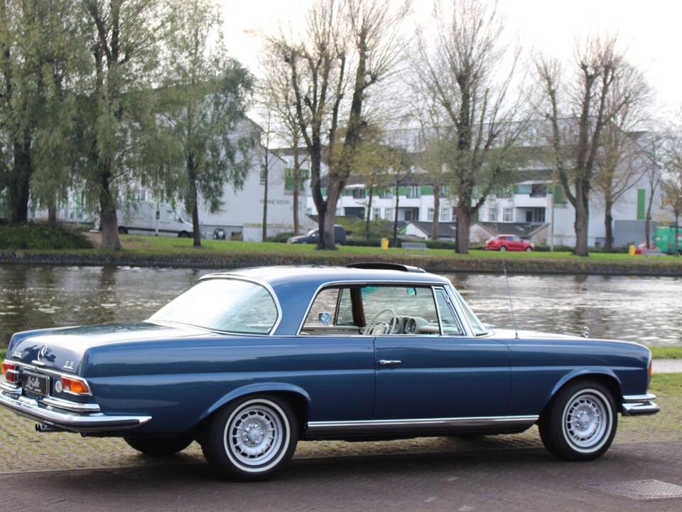 Image 9/27 de Mercedes-Benz 280 SE 3,5 (1971)