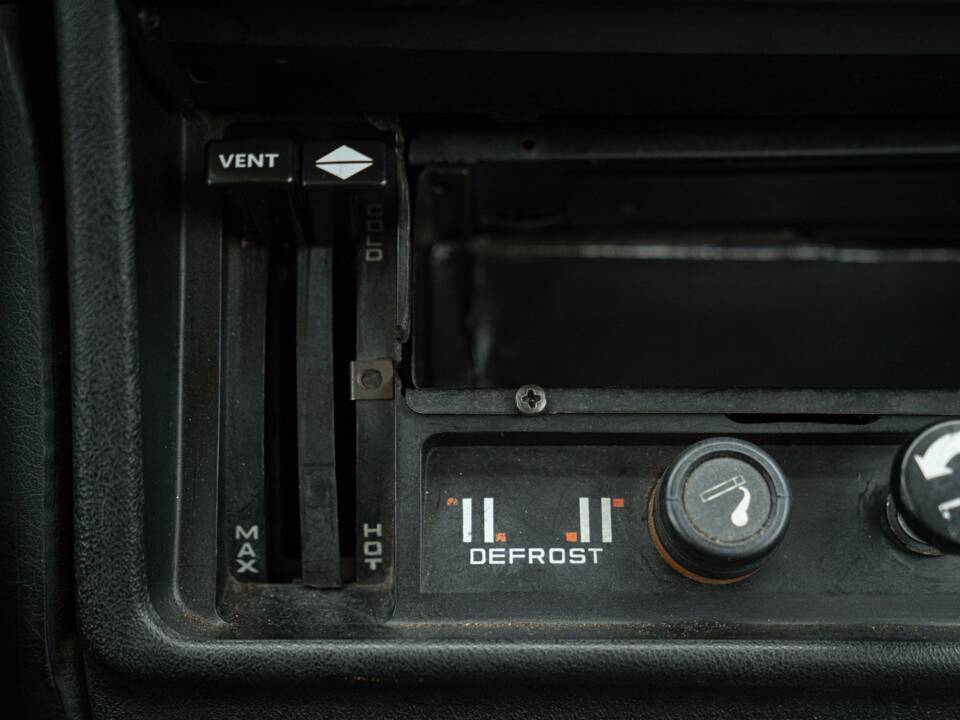 Image 25/49 of Triumph TR 7 Europa (1977)