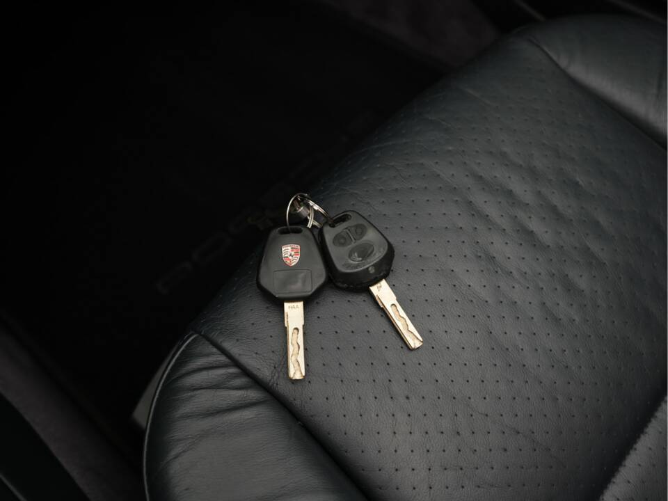 Image 26/45 de Porsche Boxster (2003)