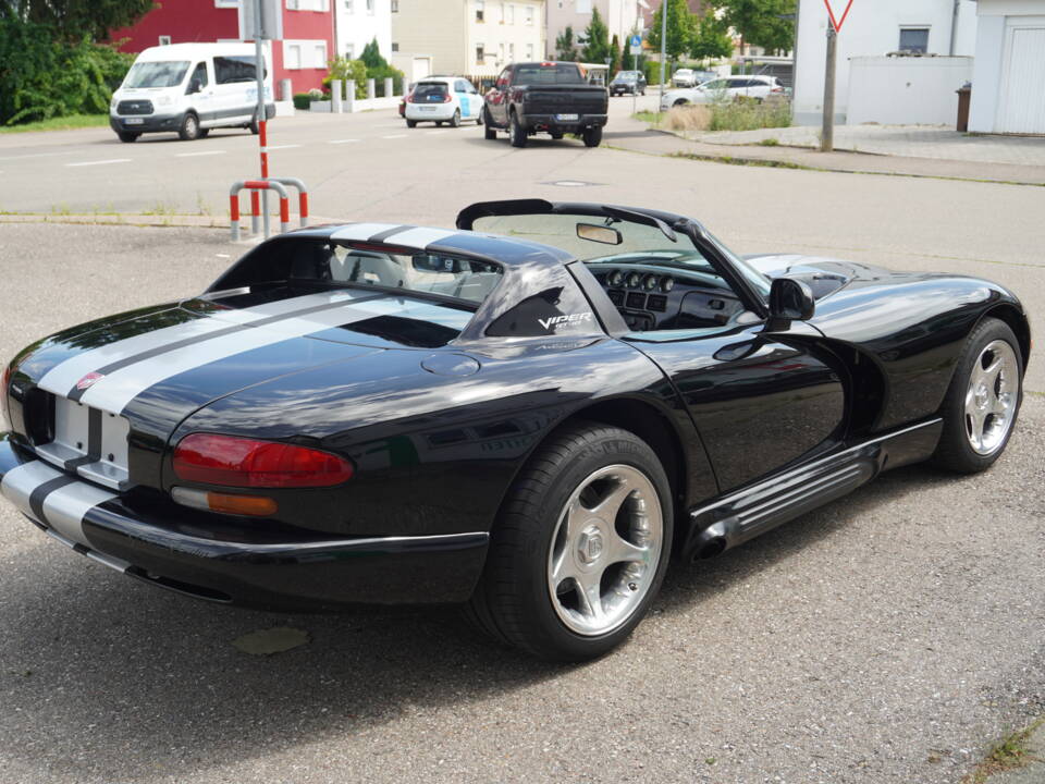 Image 5/16 of Dodge Viper RT&#x2F;10 (1994)