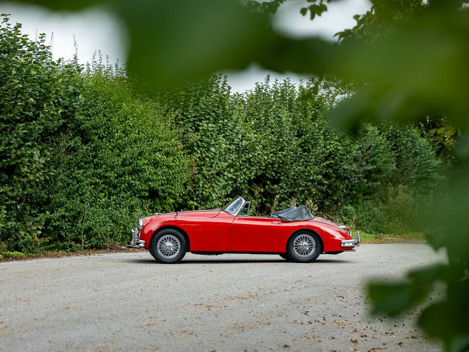 Afbeelding 9/50 van Jaguar XK 150 DHC (1959)