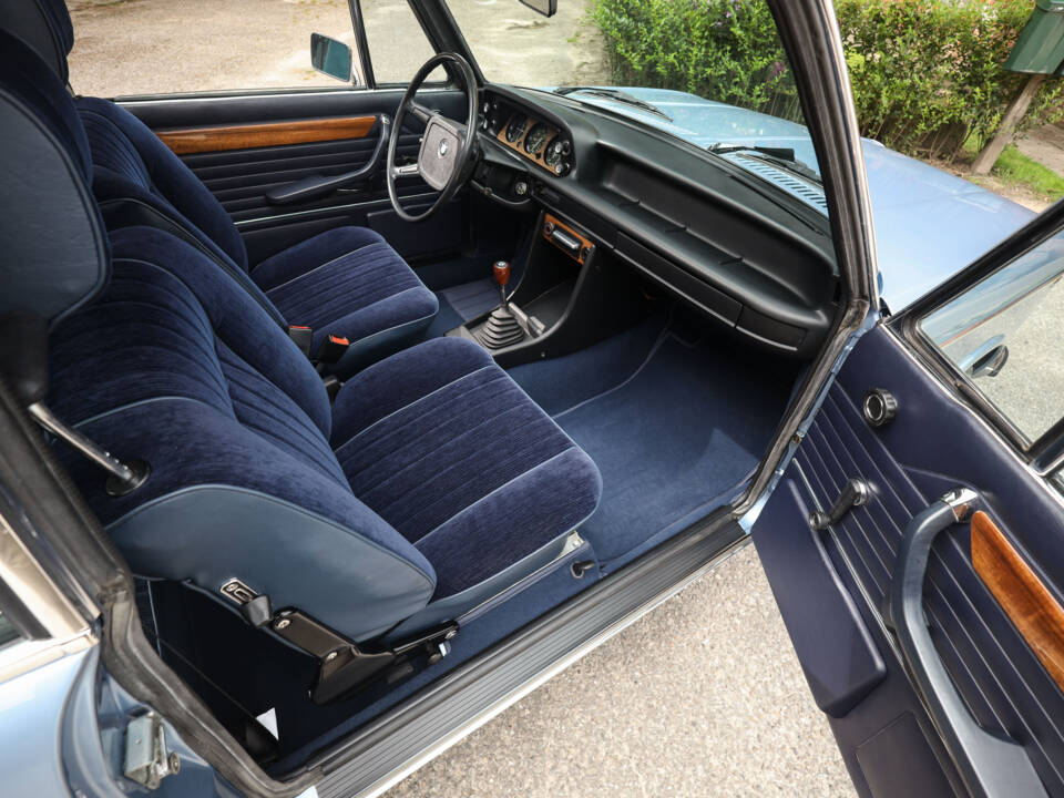 Bild 10/84 von BMW 2002 (1974)