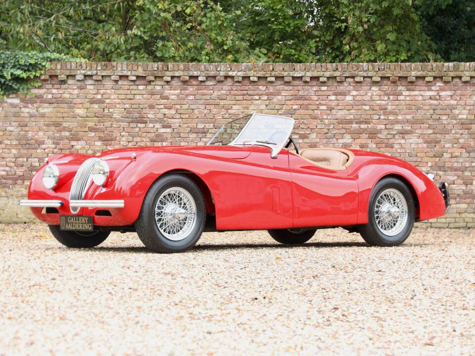 Image 40/50 of Jaguar XK 120 SE OTS (1954)