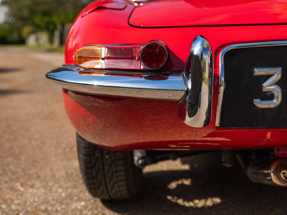 Image 37/44 of Jaguar E-Type 3.8 (1962)
