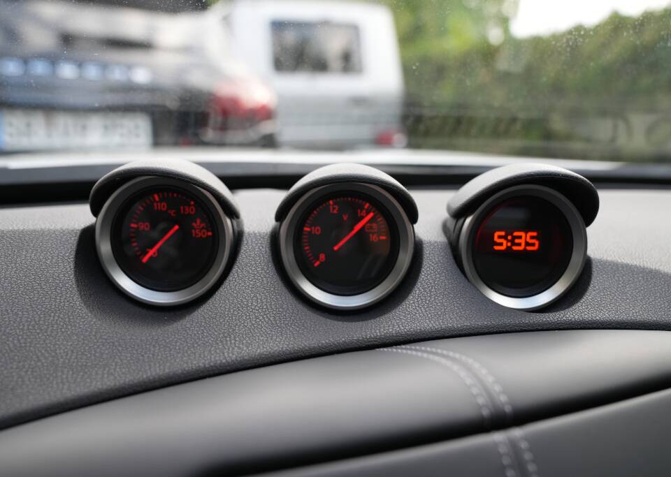 Image 5/30 of Nissan 370Z (2014)